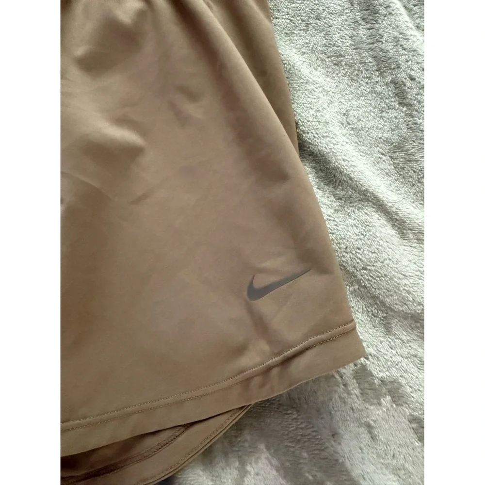 Nike Women's Brown Athletic Skort with Elastic Waistband - Picture 2 of 5